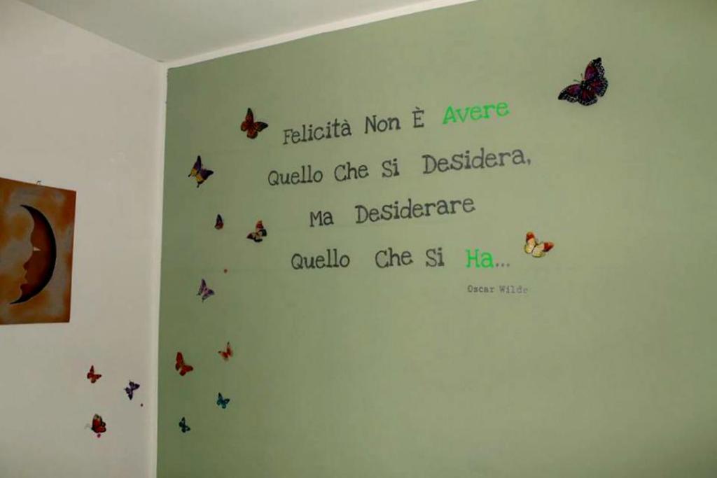 Lo Specchio Del Salento Bed & Breakfast Lecce Ruang foto