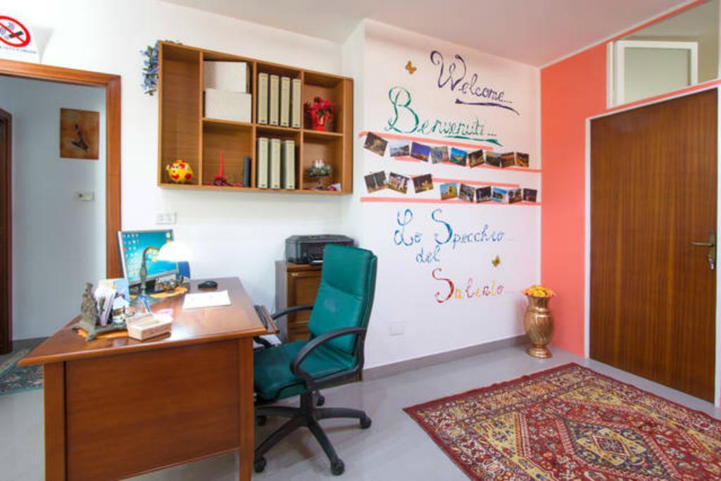 Lo Specchio Del Salento Bed & Breakfast Lecce Bagian luar foto