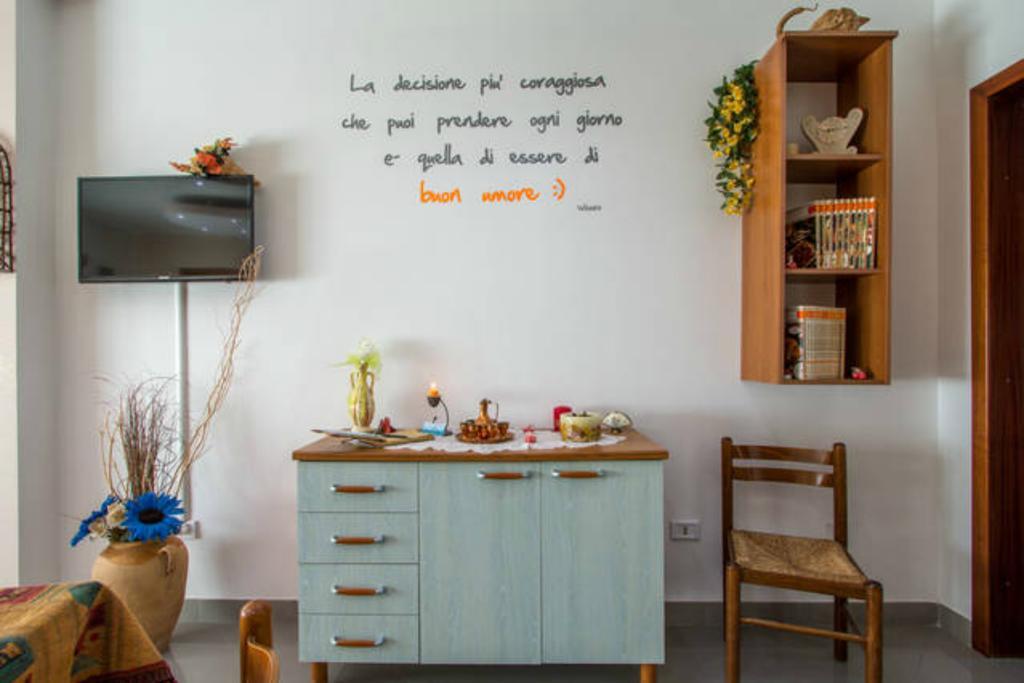 Lo Specchio Del Salento Bed & Breakfast Lecce Bagian luar foto
