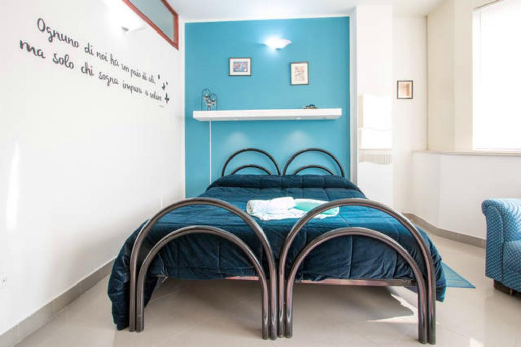 Lo Specchio Del Salento Bed & Breakfast Lecce Ruang foto