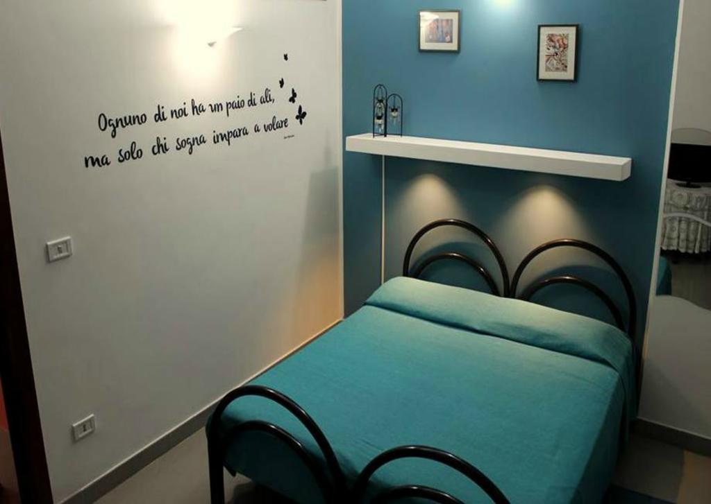 Lo Specchio Del Salento Bed & Breakfast Lecce Ruang foto