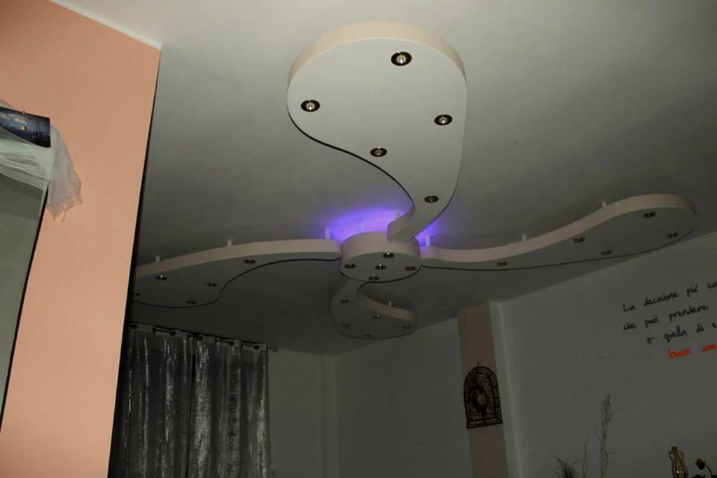 Lo Specchio Del Salento Bed & Breakfast Lecce Ruang foto