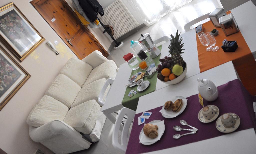 Lo Specchio Del Salento Bed & Breakfast Lecce Bagian luar foto