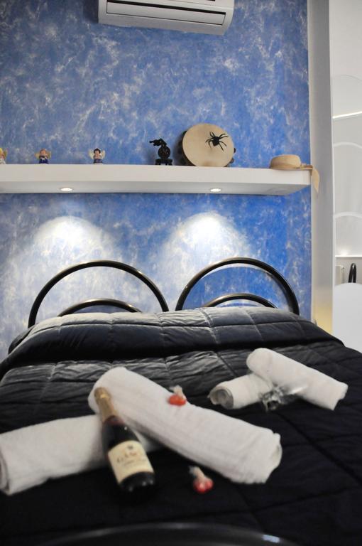 Lo Specchio Del Salento Bed & Breakfast Lecce Bagian luar foto